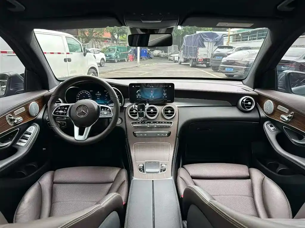 Mercedes-Benz GLC 2021
