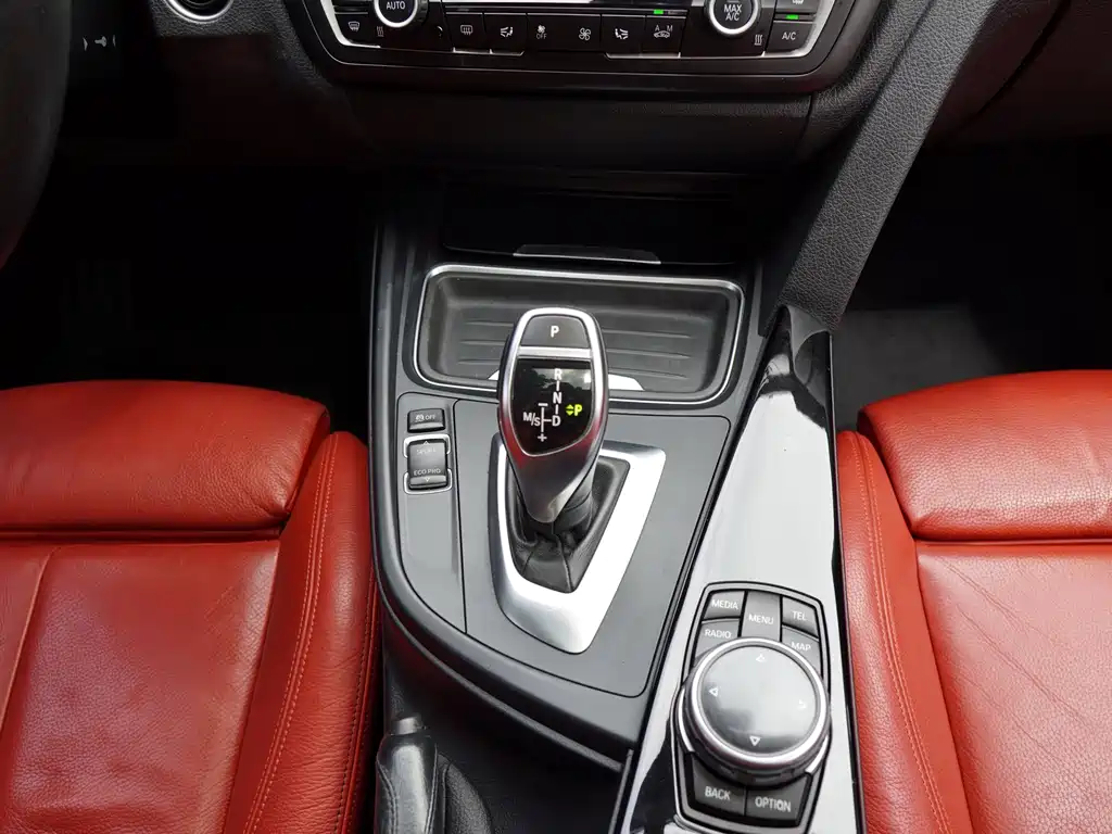 BMW 3 Series 2014 — фото 11