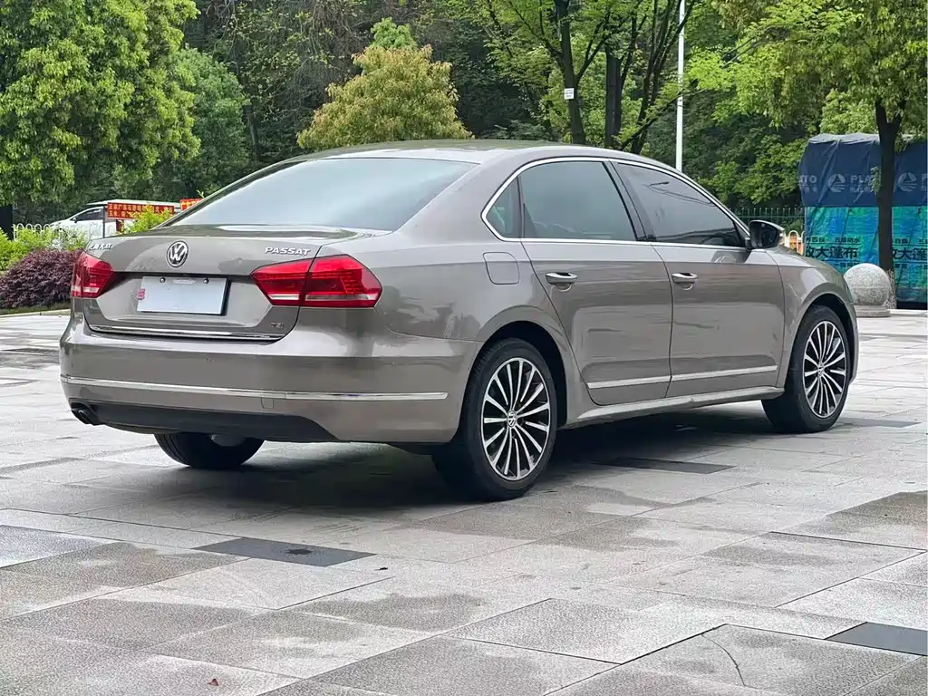 Volkswagen Passat 2014 — фото 4