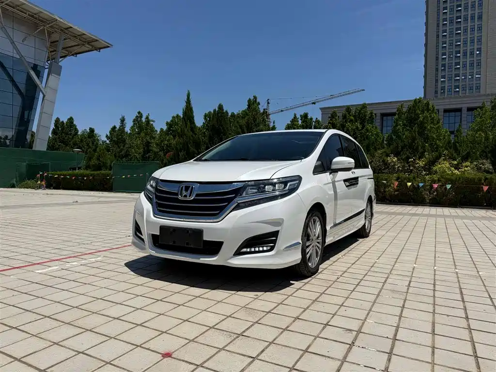 Honda Elysion 2016