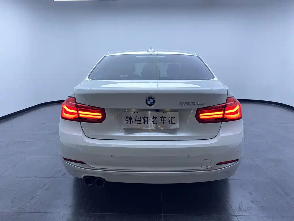 BMW 3 Series 2018 — фото 15