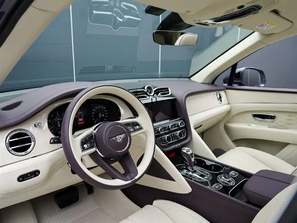 Bentley Bentayga 2025
