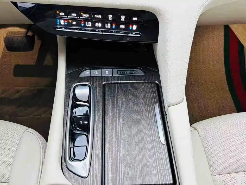 Buick Enclave 2020 — фото 12