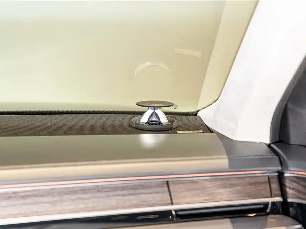 Audi A8 2021 — фото 16