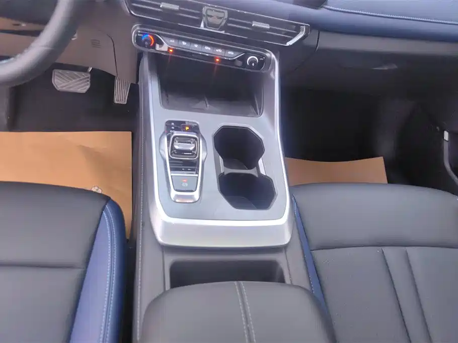 GAC Motor Trumpchi GS3 2023 — фото 16