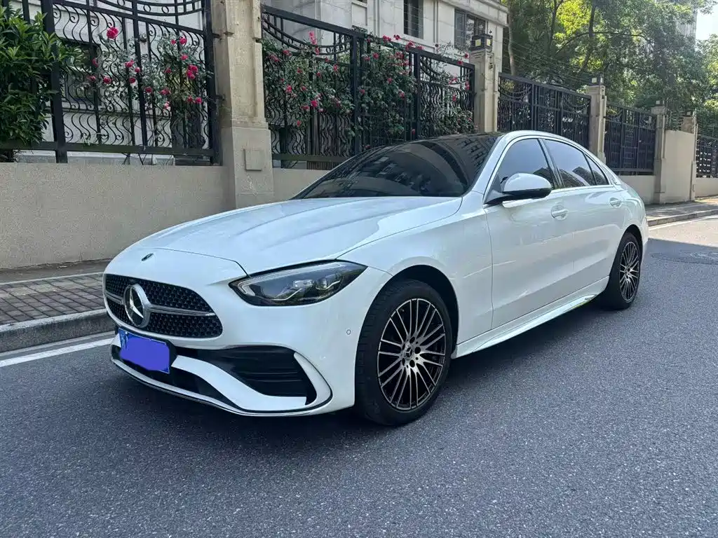 Mercedes-Benz C-Class 2024 — фото 1