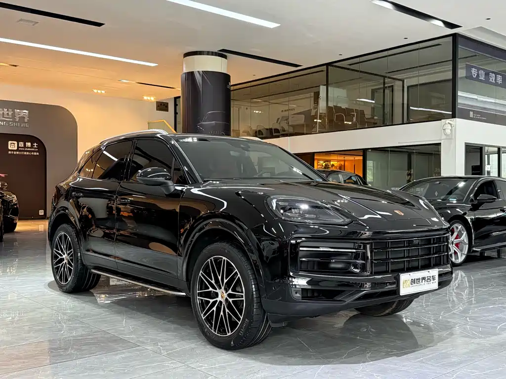 Porsche Cayenne 2025