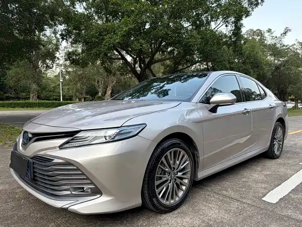 Toyota Camry 2021