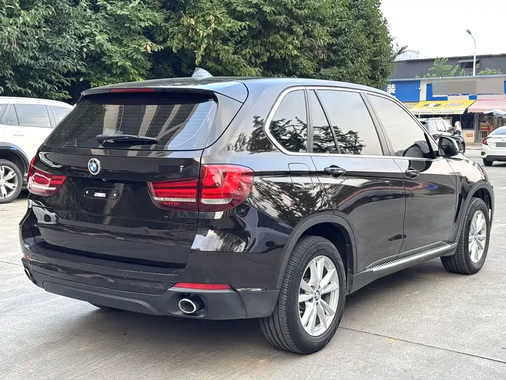 BMW X5 2017 — фото 9