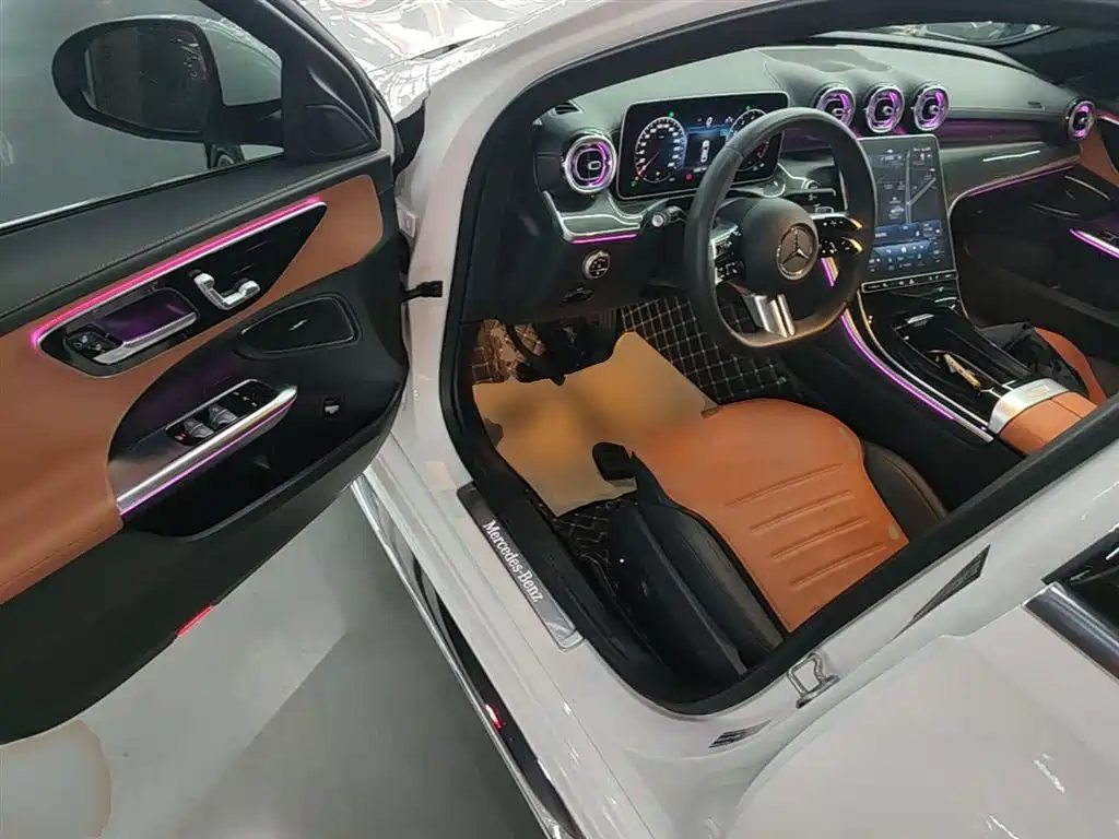 Mercedes-Benz C-Class 2023 — фото 16