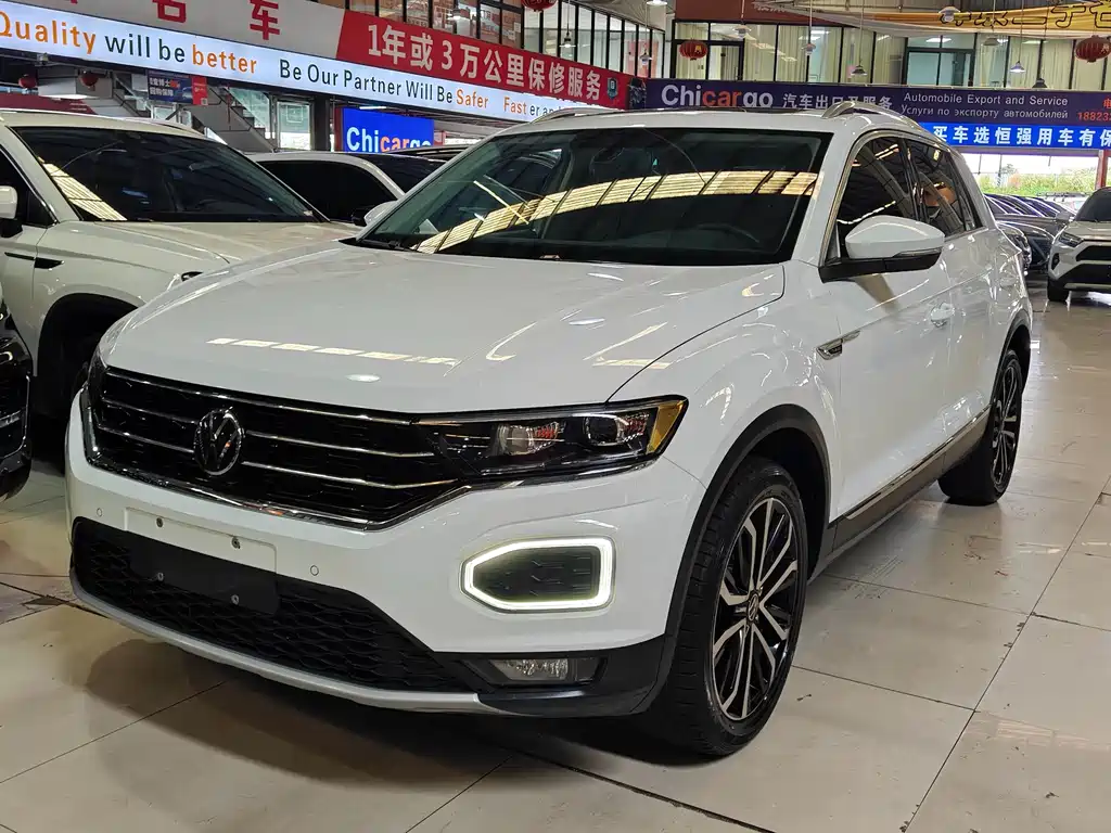 Volkswagen T-Roc 2022 — фото 1