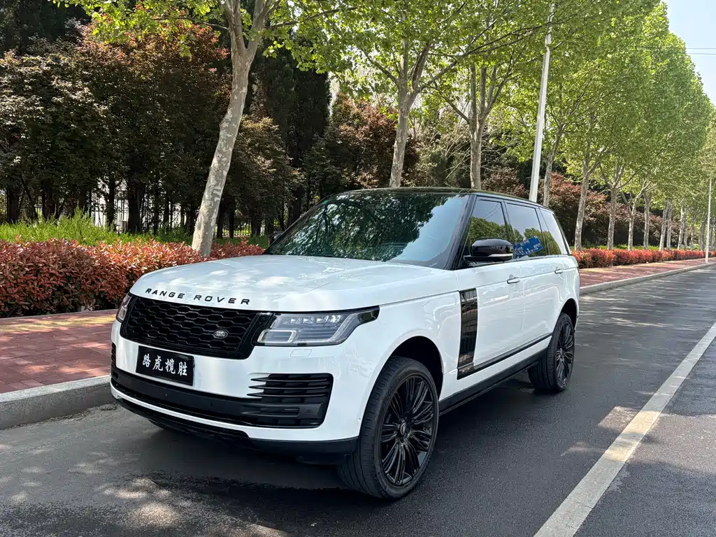 Land Rover Range Rover 2020 — фото 1