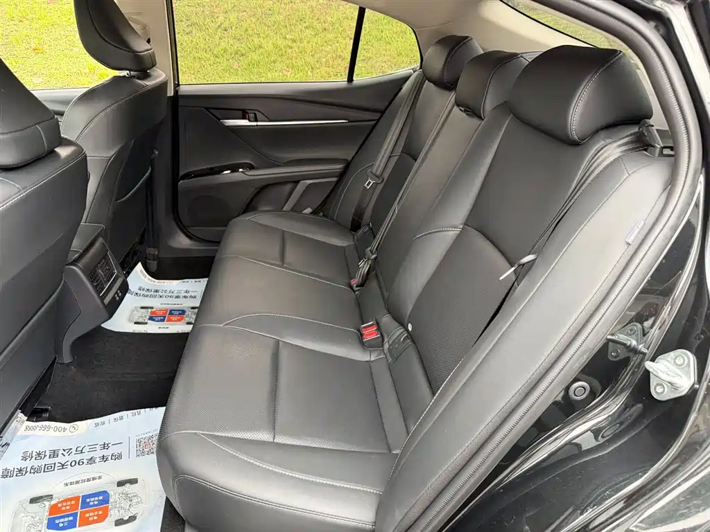 Toyota Camry 2024 — фото 10