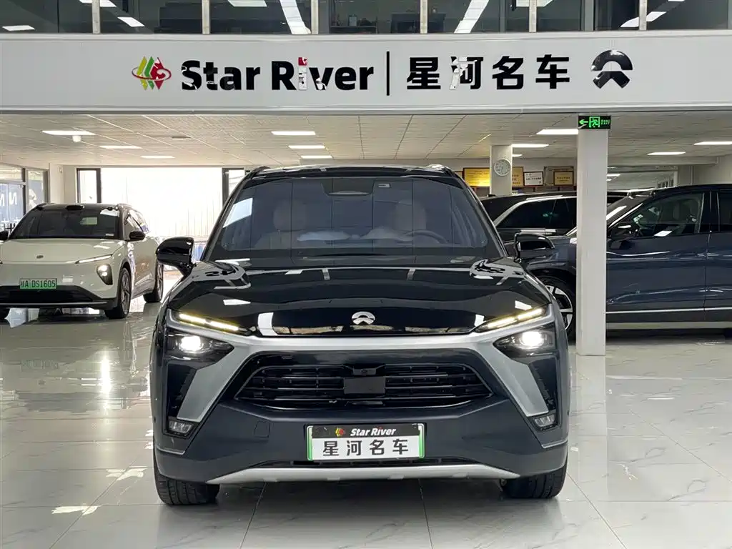 NIO ES8 2022