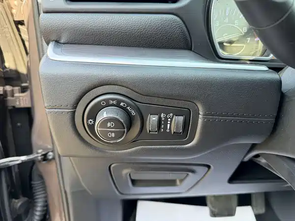 Jeep Grand Commander 2018