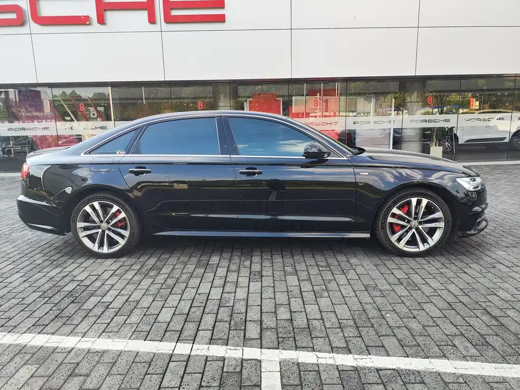 Audi A6L 2018 — фото 4