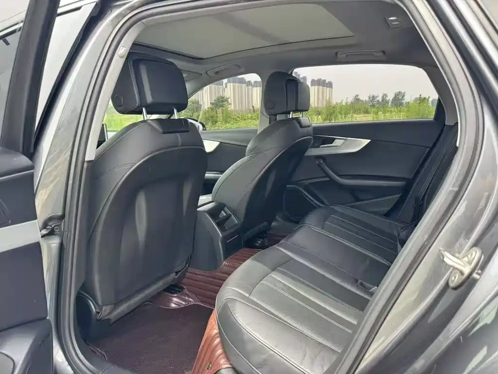 Audi A4L 2020