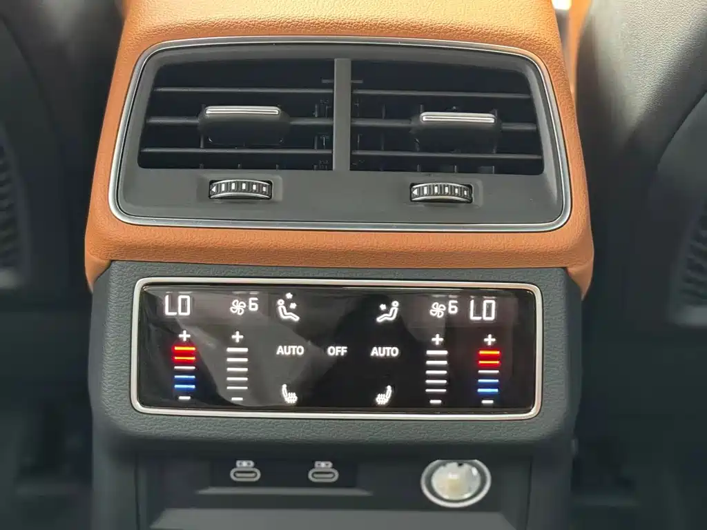 Audi A7L 2022 — фото 11