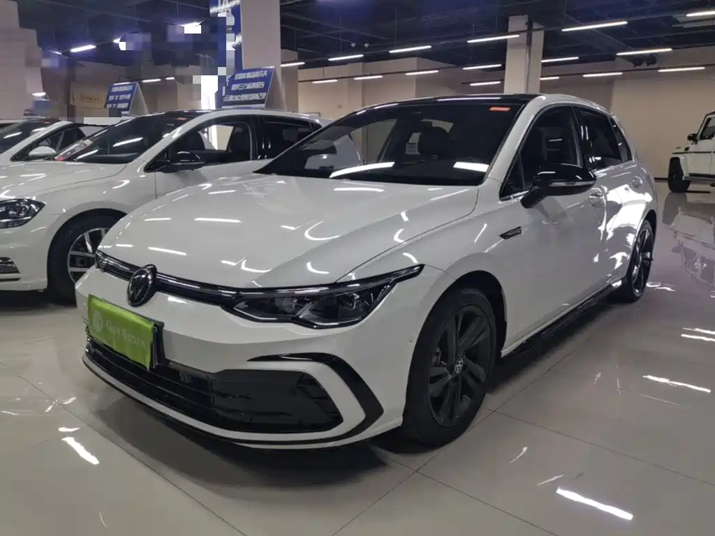 Volkswagen Golf 2024