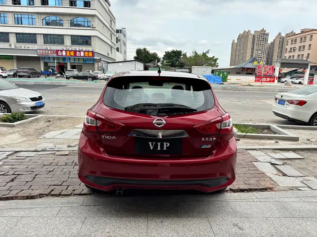 Nissan Tiida 2018 — фото 19