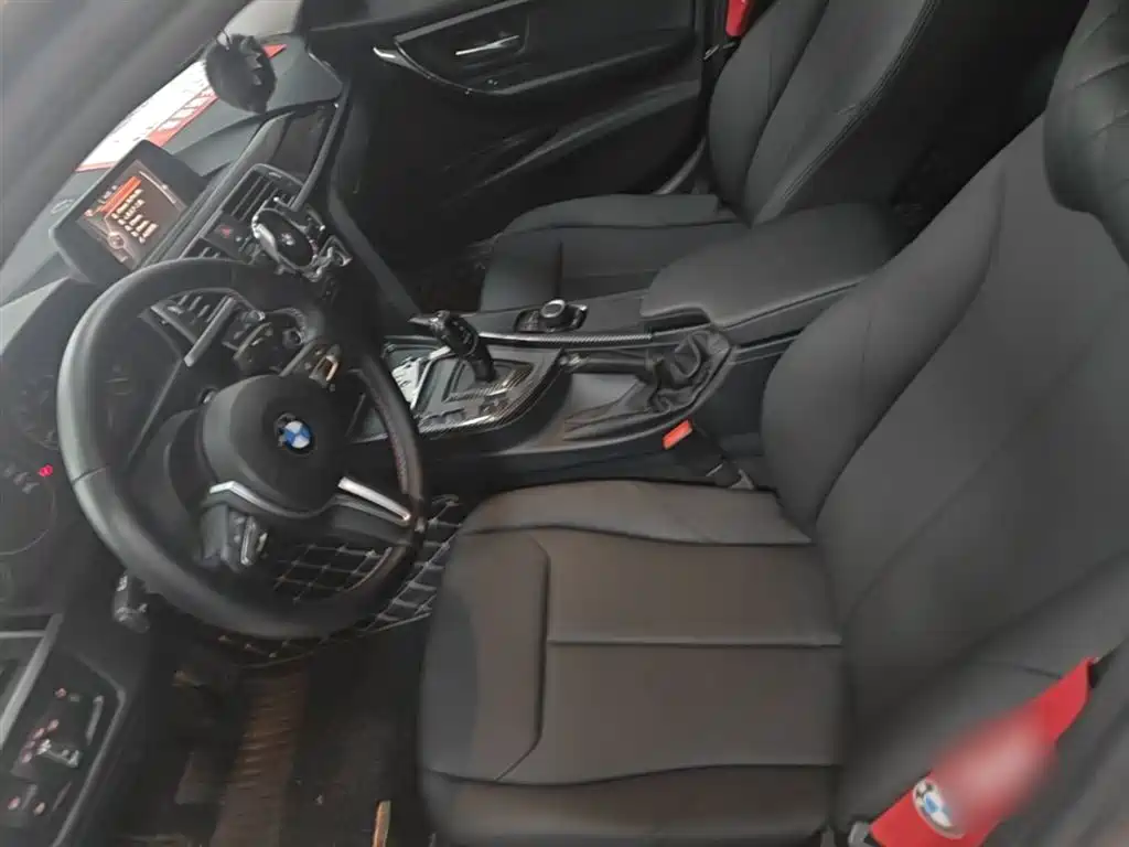 BMW 3 Series 2017 — фото 15