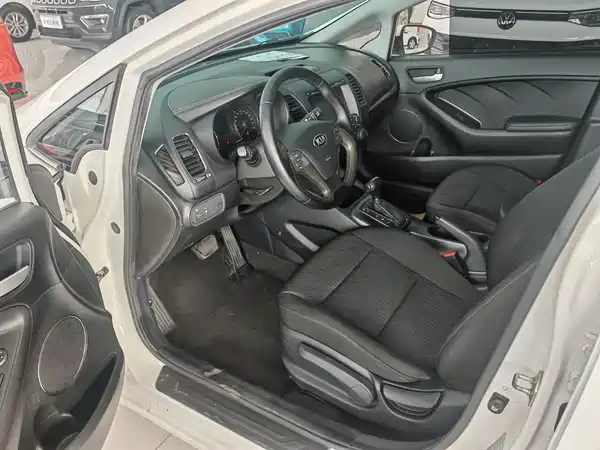 Kia K3 2013
