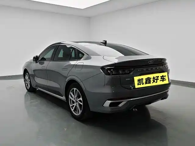 Ford Mondeo 2023 — фото 6