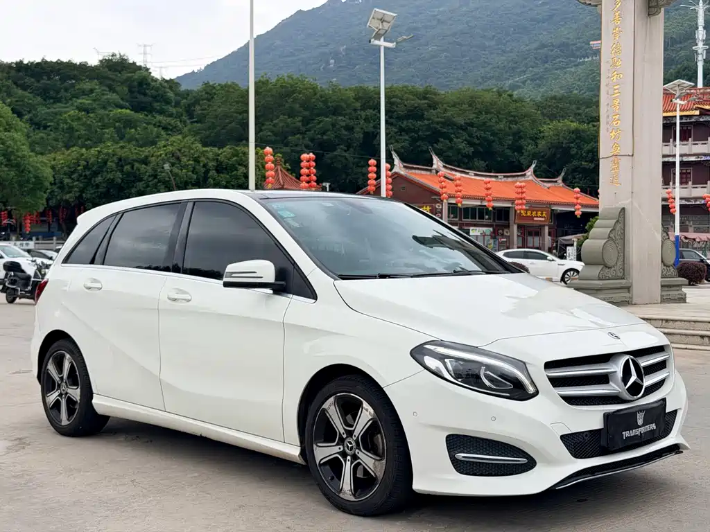 Mercedes-Benz B-Class 2017 — фото 3