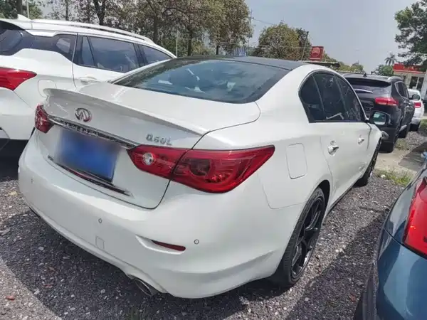 Infiniti Q50L 2016