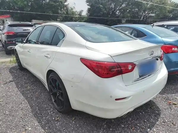 Infiniti Q50L 2016