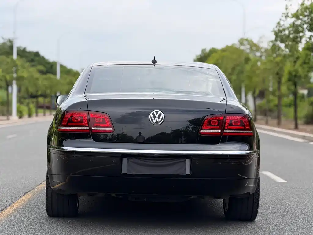 Volkswagen Phaeton 2016