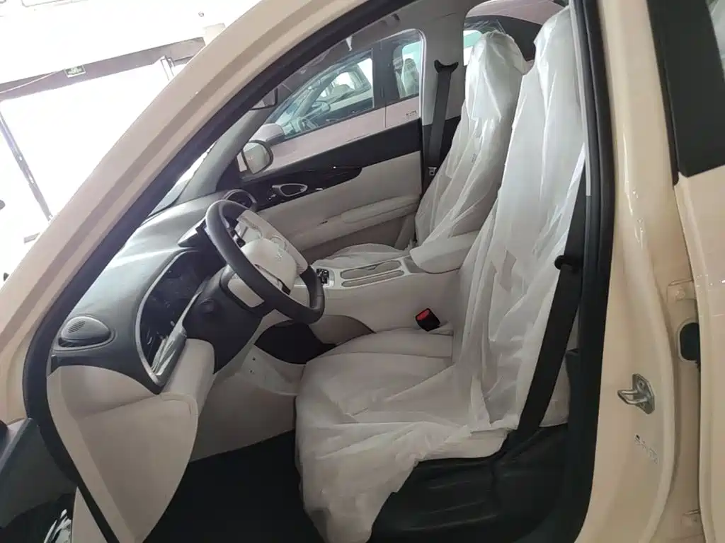 Geely Galaxy Starwish 2026 — фото 15