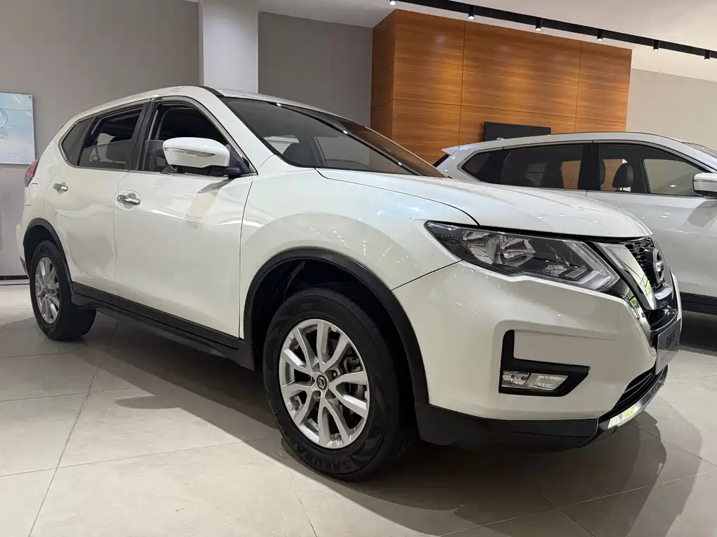 Nissan X-Trail 2018 — фото 3