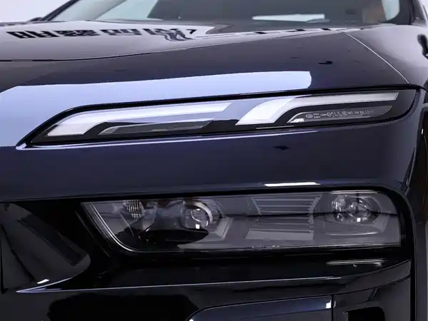 BMW i7 2023
