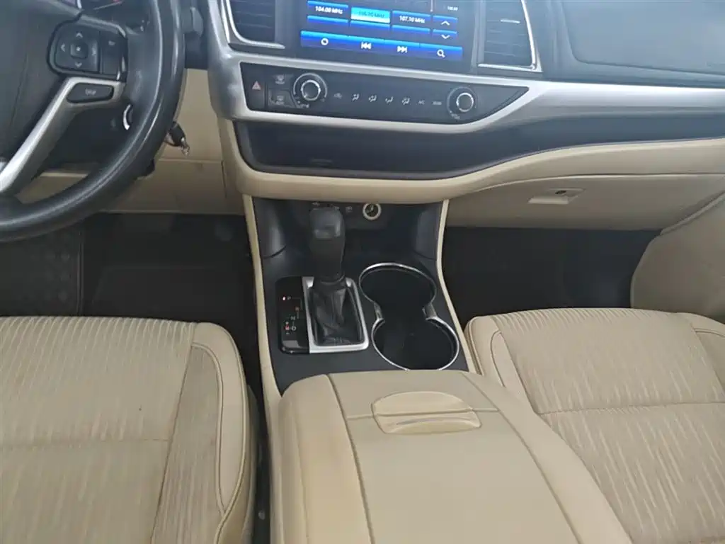 Toyota Highlander 2019 — фото 13