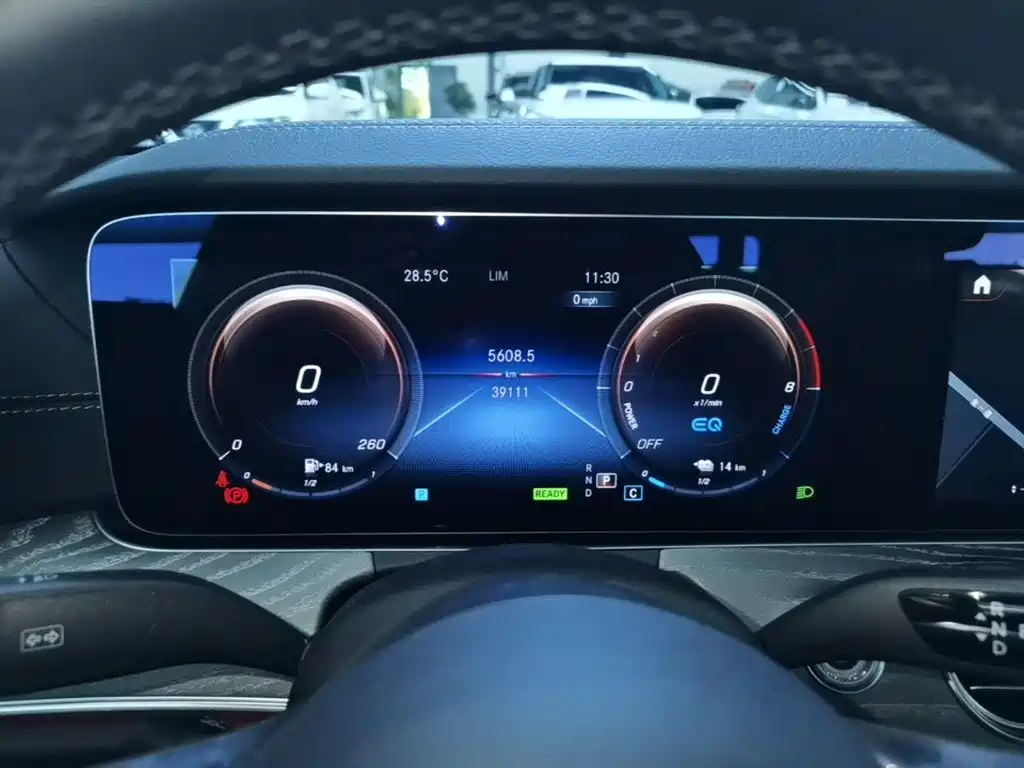 Mercedes-Benz E-Class New Energy 2022 — фото 12