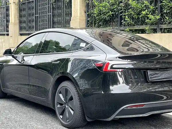 Tesla Model 3 2026
