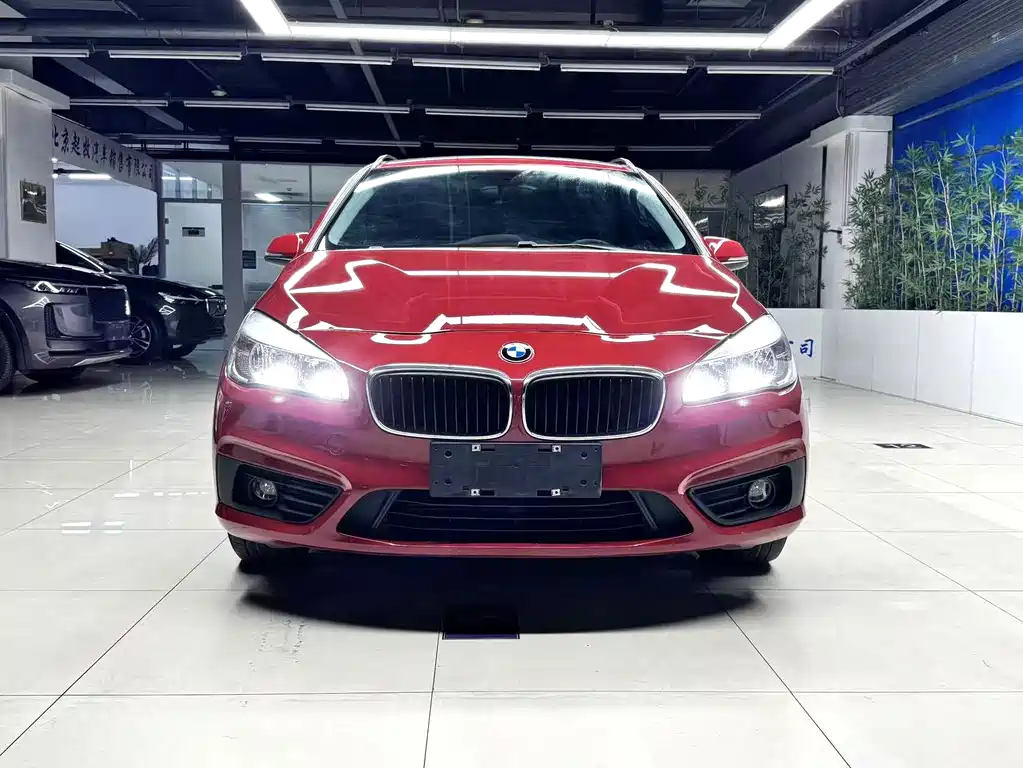 BMW 2 Series Station Wagon 2016 — фото 2