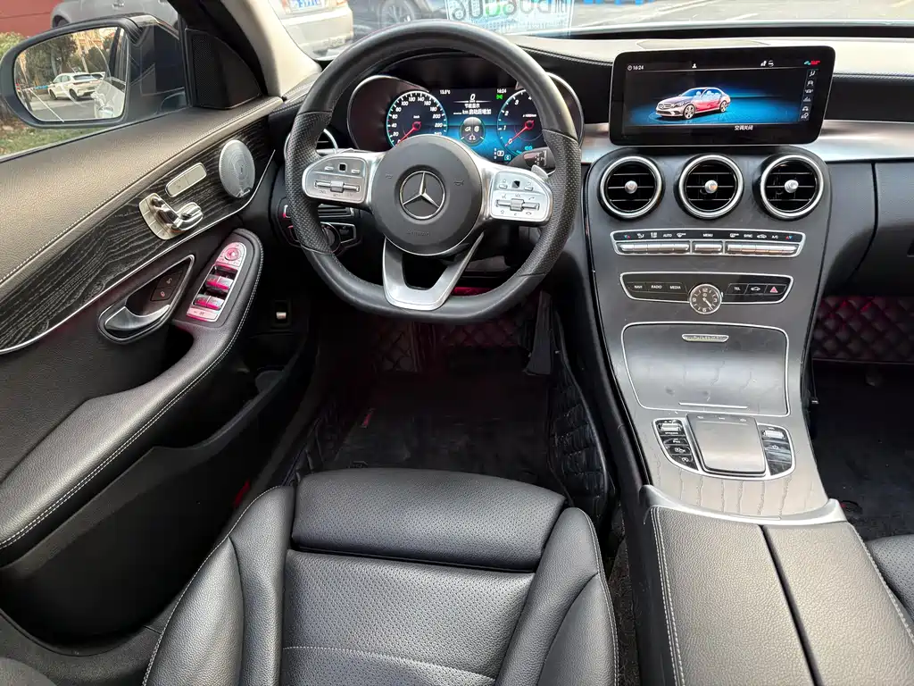 Mercedes-Benz C-Class 2020 — фото 6