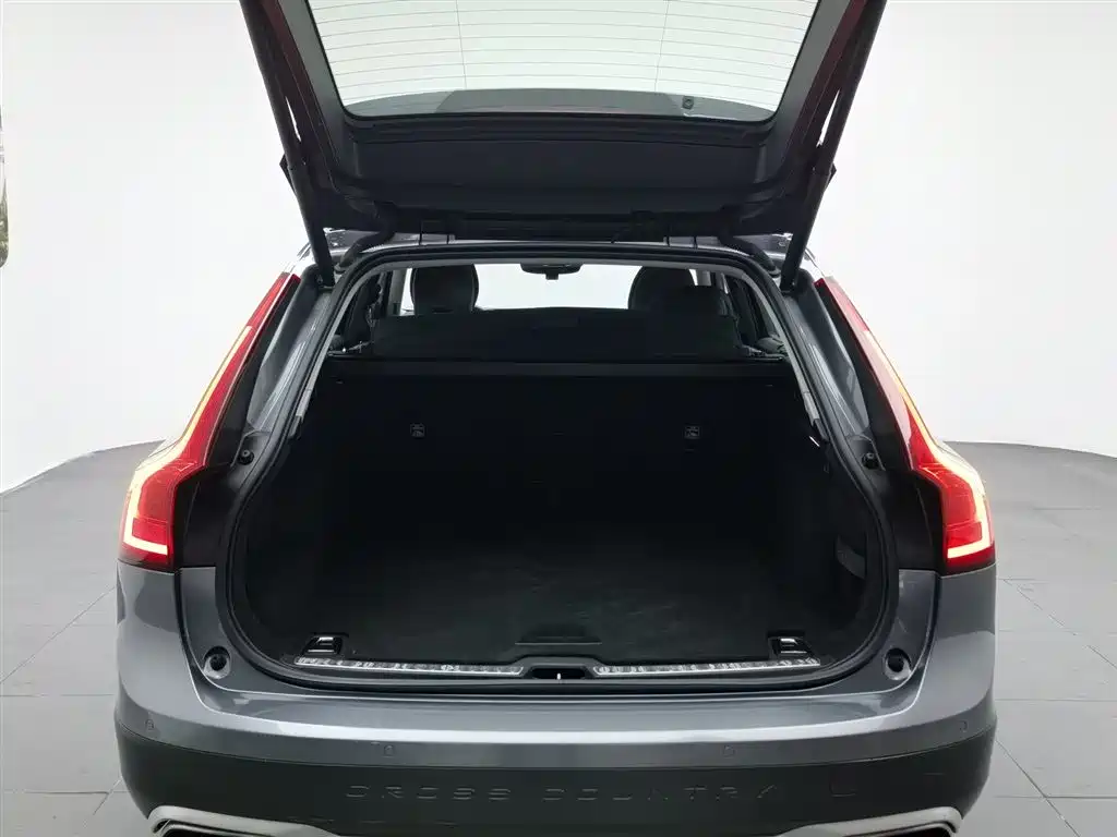 Volvo V90 2018 — фото 16