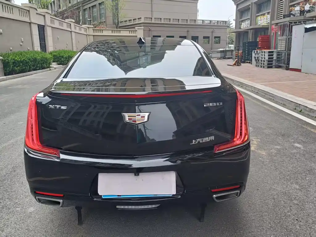 Cadillac XTS 2019 — фото 11