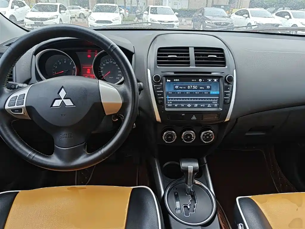 Mitsubishi ASX 2016 — фото 10