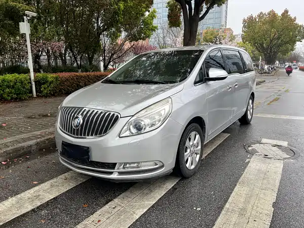 Buick GL8 2013