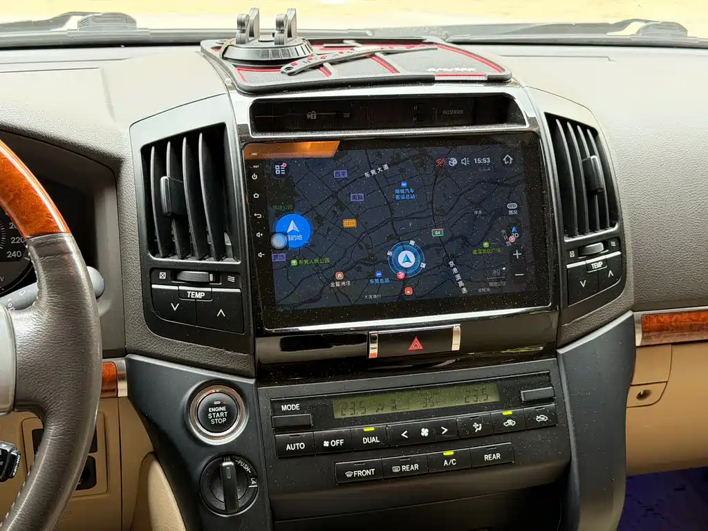 Toyota Land Cruiser 2015 — фото 12
