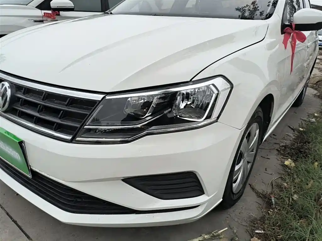 Volkswagen Jetta 2018 — фото 24