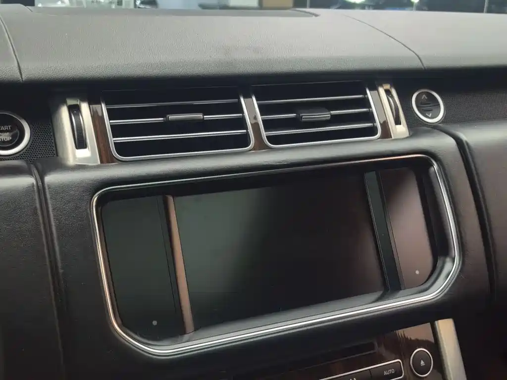 Land Rover Range Rover 2015 — фото 16