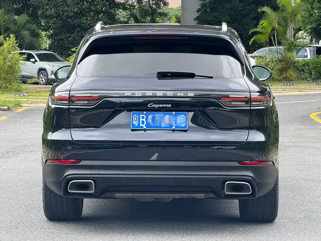 Porsche Cayenne 2018 — фото 19