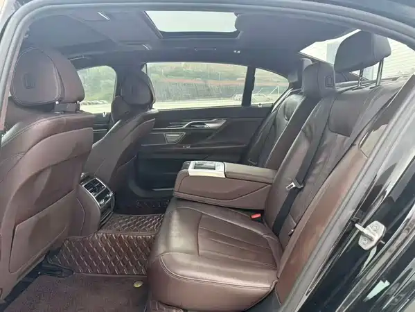 BMW 7 Series 2016