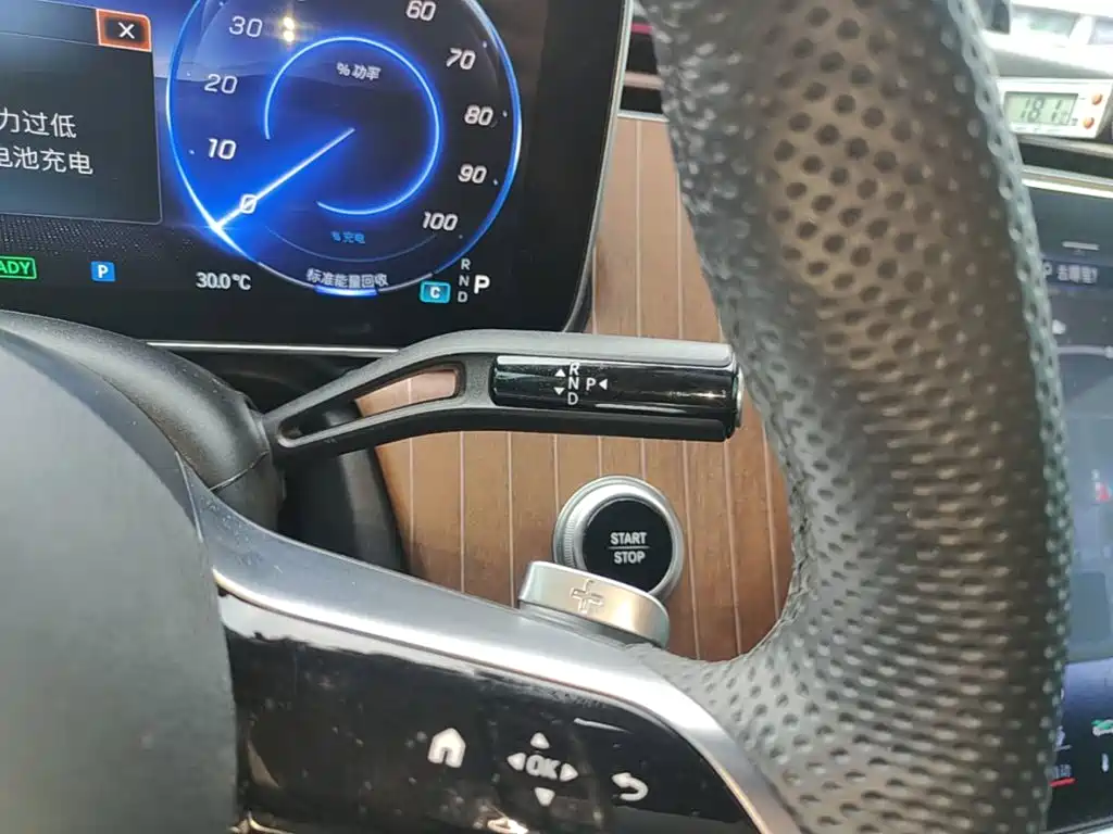 Mercedes-Benz EQE SUV 2025 — фото 14