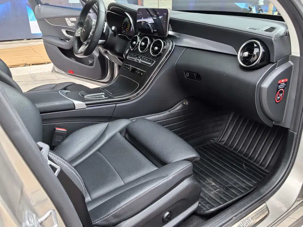 Mercedes-Benz C-Class 2021 — фото 10